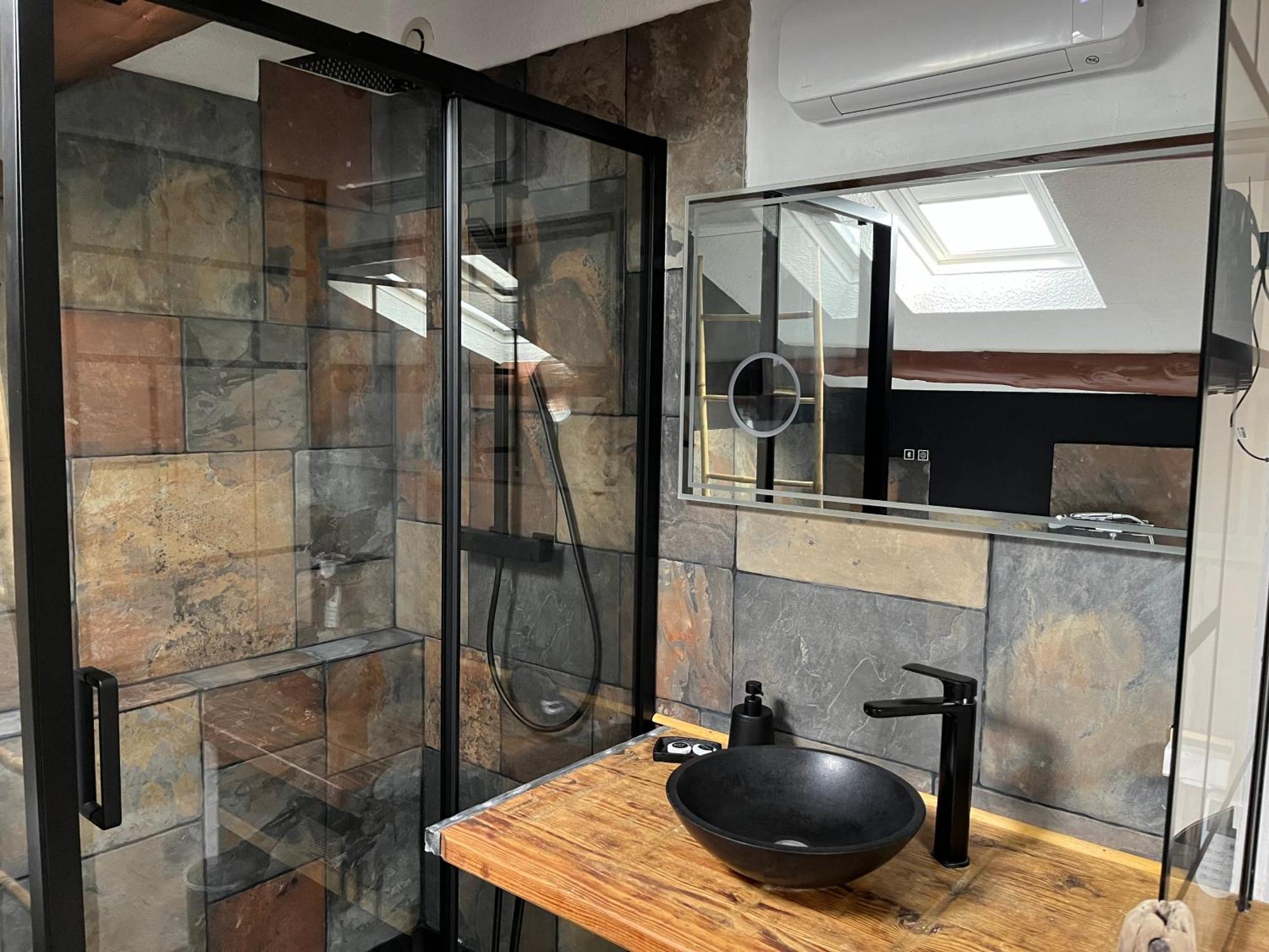 Duplex Lumineux Sur Gde Terrasse, Balneo Double, Parking Prive, Clim, Local Velos Entraigues-sur-la-Sorgue Luaran gambar